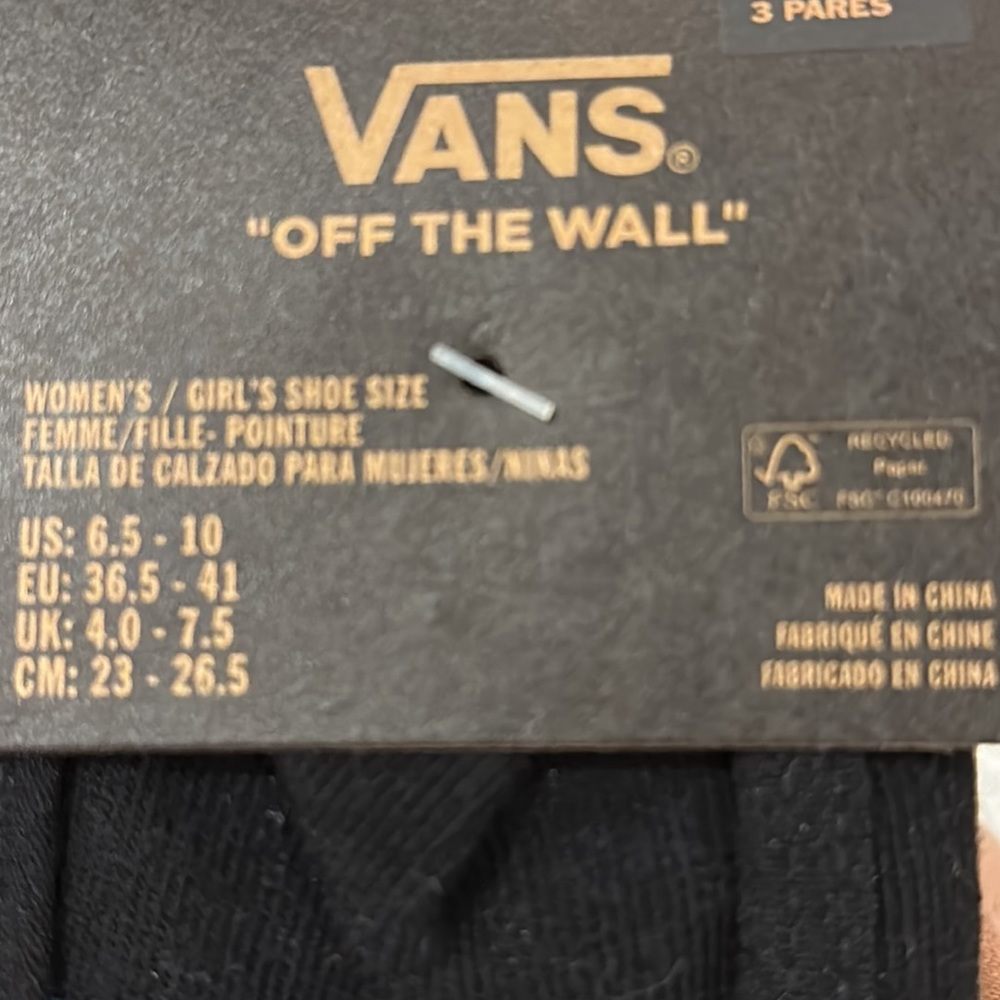 VANS PRIDE CANOODLE NO SHOW SOCKS IN A 3 PACK MULTI PACK NWT - Picture 4 of 4
